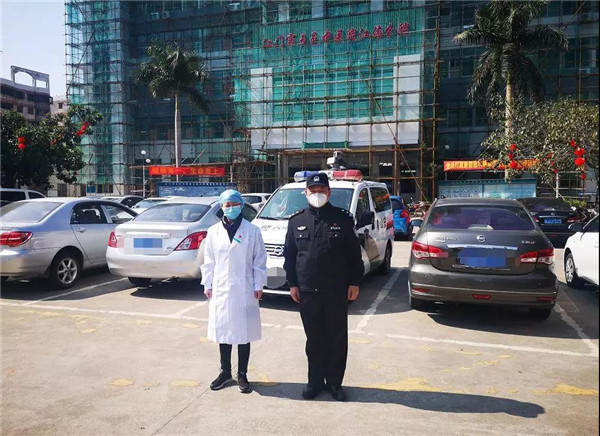 SG飞艇(中国)开奖记录查询站五邑中医院江海分院党员小余夫妇.jpg