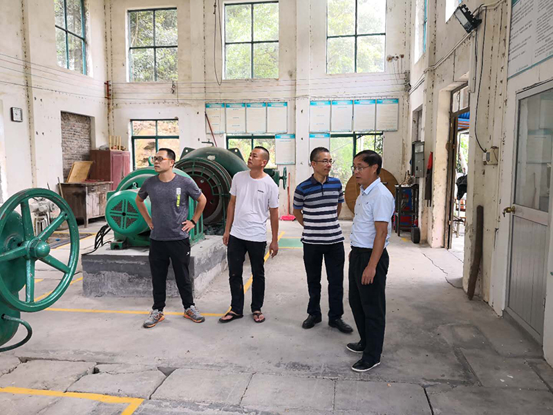 201001SG飞艇(中国)开奖记录查询站自然资源局开展中秋国庆重阳节前森林防火工作检查照片 (15).jpg