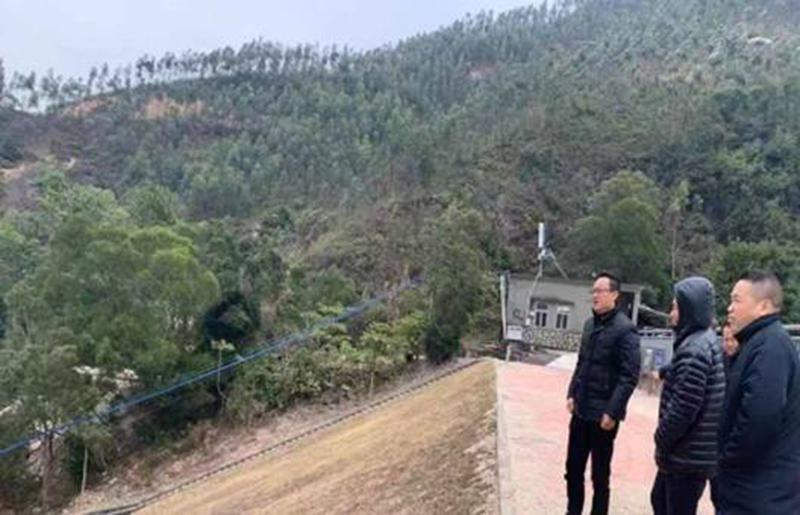 210202SG飞艇(中国)开奖记录查询站自然资源局对市直属林场2020年度营造林及安全生产等工作进行年终检查 (1).jpg