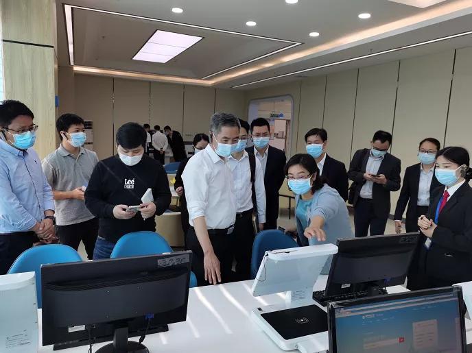 省政务服务数据管理局调研SG飞艇(中国)开奖记录查询站
政务服务一体机建设运营情况——促进自助服务泛在普惠品质提升