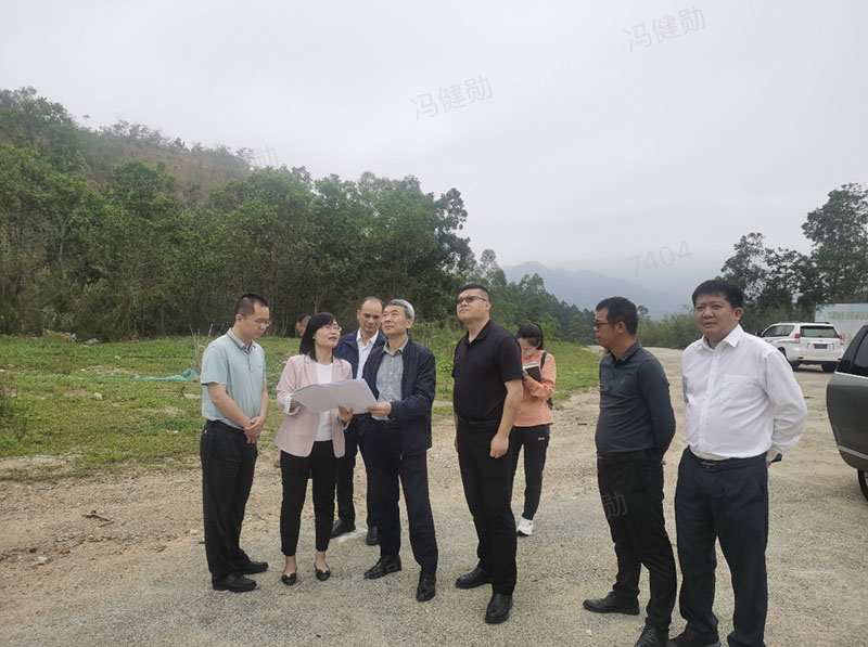 230504SG飞艇(中国)开奖记录查询站自然资源局开展“五一”节前森林防火、地灾防治和安全生产大检查 (1).jpg