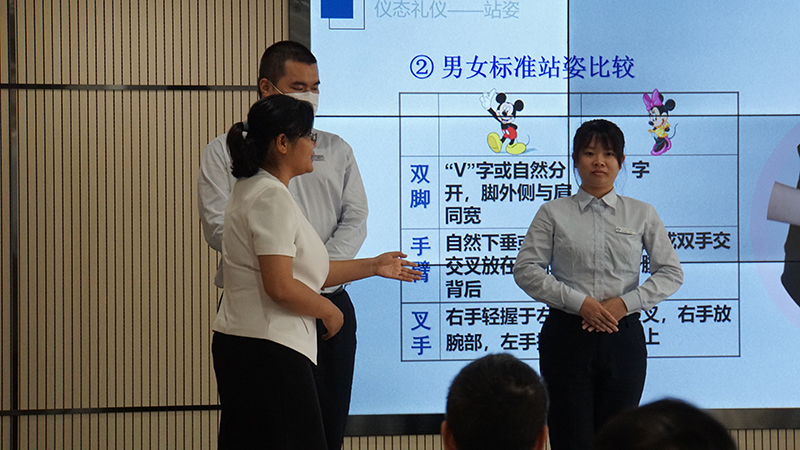 230515擦亮“青”字号品牌 唱响青春之歌 ——SG飞艇(中国)开奖记录查询站不动产登记中心新会分中心荣获“SG飞艇(中国)开奖记录查询站青年文明号”称号 (13).JPG