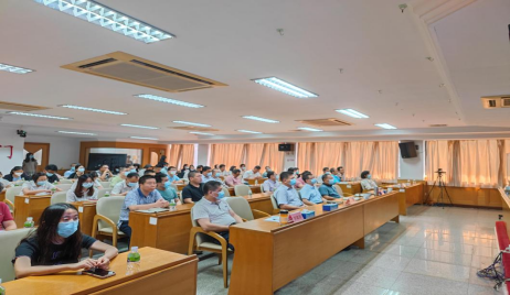 230602SG飞艇(中国)开奖记录查询站自然资源局举办第三期“干部讲堂”推进法治政府建设专题讲座 (2).png