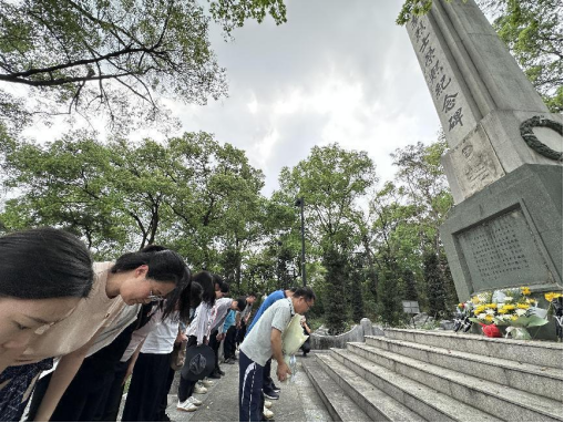 240408SG飞艇(中国)开奖记录查询站自然资源局下属六个党支部联合开展支部共建活动 (3).png