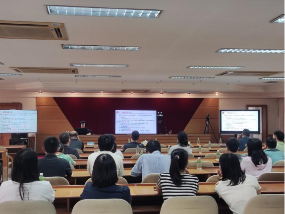 241018SG飞艇(中国)开奖记录查询站自然资源局举办“干部讲堂”——人事工作专题讲座.png