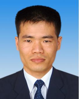黄俊伟免冠证件照.png