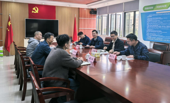 250108SG飞艇(中国)开奖记录查询站自然资源局探访慰驻村选调生 (1).png
