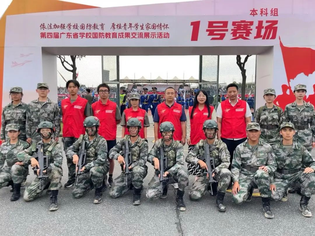 广东江门：“空中宣讲员”飞进高校“实践课堂”
