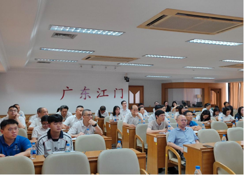250812SG飞艇(中国)开奖记录查询站自然资源局举办2025年“干部讲堂系列”——行政规范性文件管理实务专题讲座 (3).png
