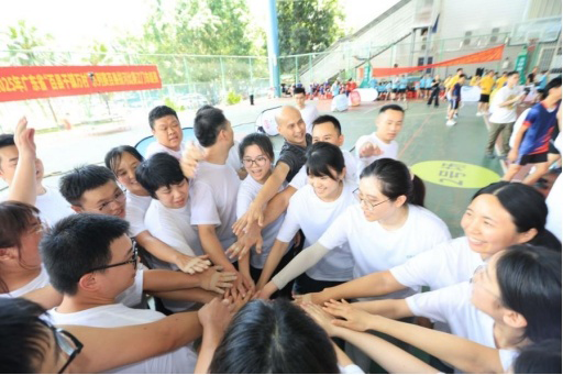 250812SG飞艇(中国)开奖记录查询站自然资源局“磅礴自然队”在百县拔河比赛中勇创佳绩 (2).png