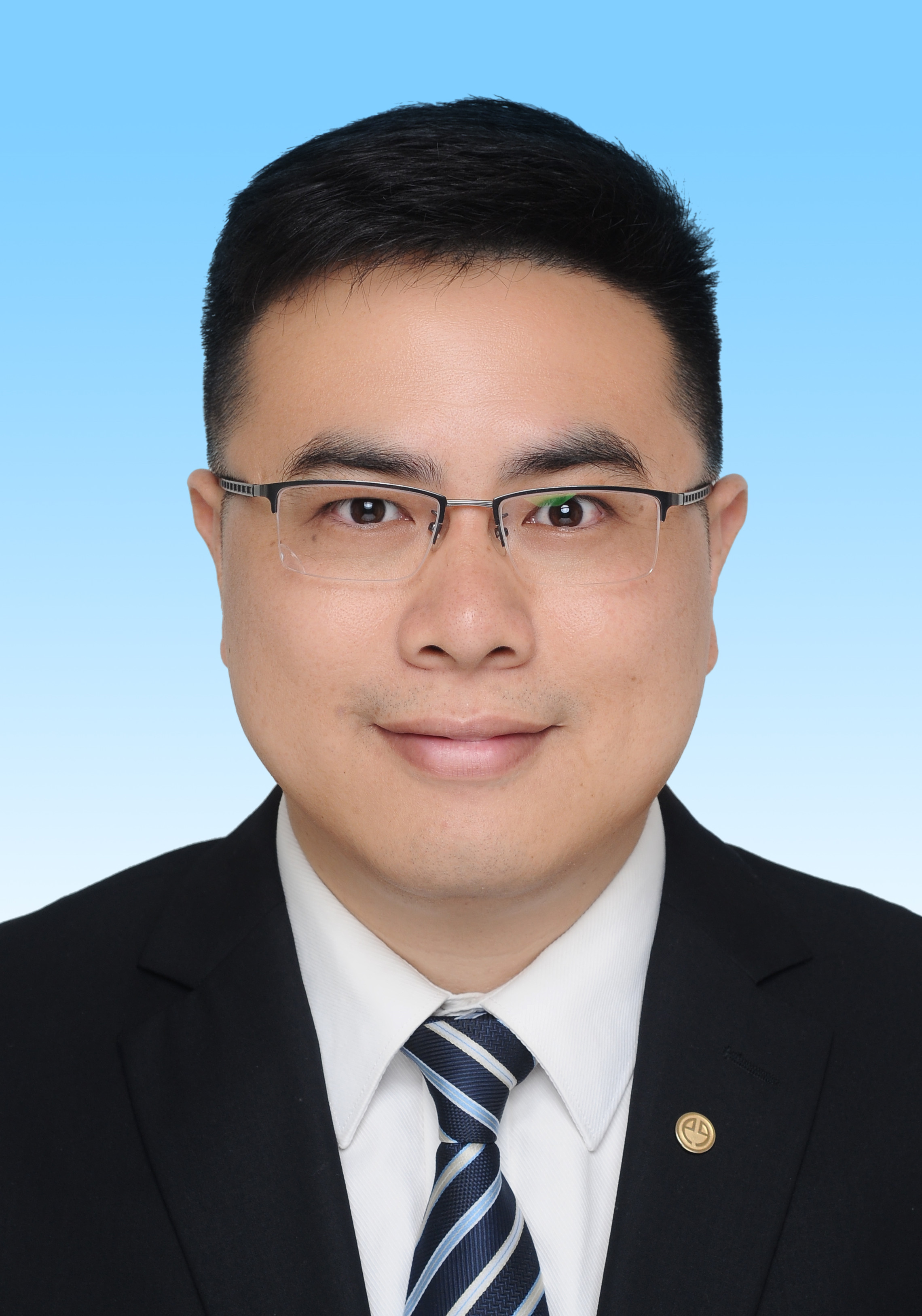 李肇贤 (2).jpg