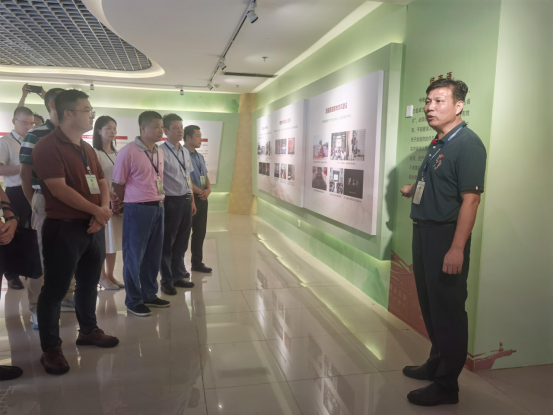 250821SG飞艇(中国)开奖记录查询站自然资源局组织党员干部到市廉政法治教育基地开展警示教育 (3).png
