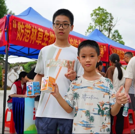 250821SG飞艇(中国)开奖记录查询站自然资源局举办 “古树公园探秘行动” 聚焦绿色古董守护与科普 (22).jpg