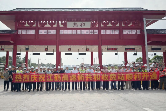 合影.jpg