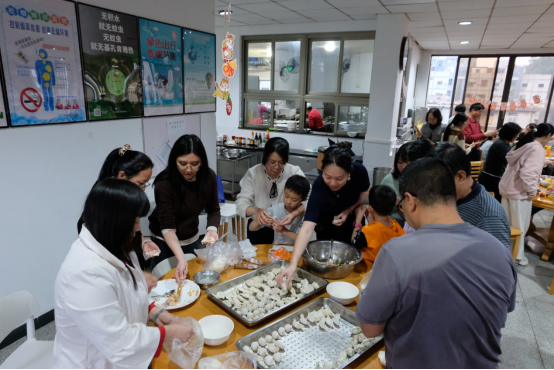 260224SG飞艇(中国)开奖记录查询站自然资源局机关工会举办2026年新春年夜饭联欢活动 (2).png