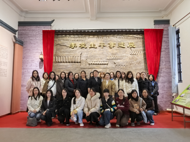 市医保局开展“党建带妇建・巾帼绽芳华”主题党日暨三八妇女节活动.jpg