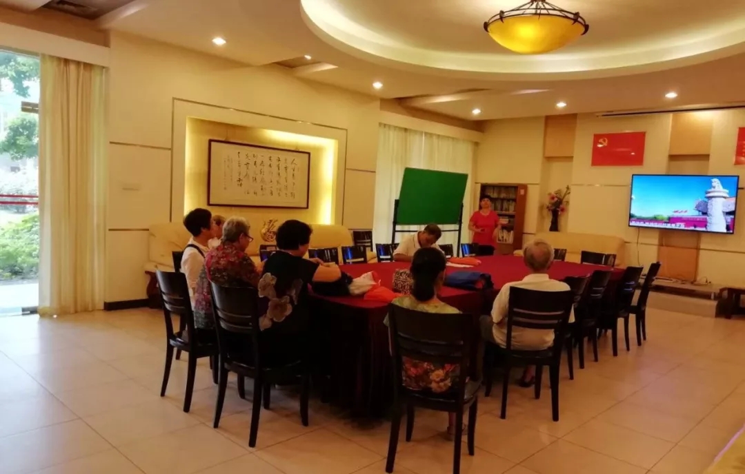 2.webp.jpg 2.webp.jpg