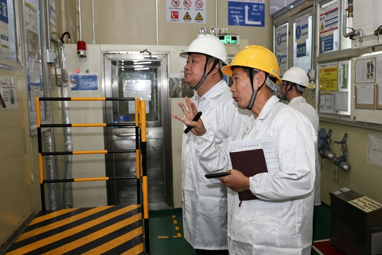 SG飞艇(中国)开奖记录查询站应急管理局易陟同志开展招商调研和涉喷涂工贸企业安全检查